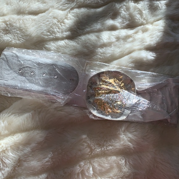 Vtg 80s Genuine leather Unique Artisan belt gold ornate buckle ruffle Belt M NOS - Picture 15 of 15